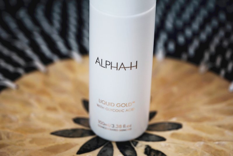 Close up of Alpha-H liquid gold