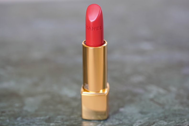 Close up of ROUGE ALLURE VELVET EXTRÊME