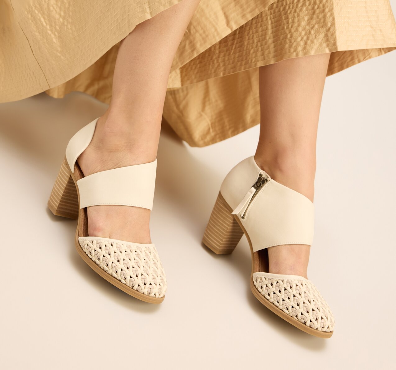 Women's Milan Closed Toe Heel in natural geo basket PU leather shown.