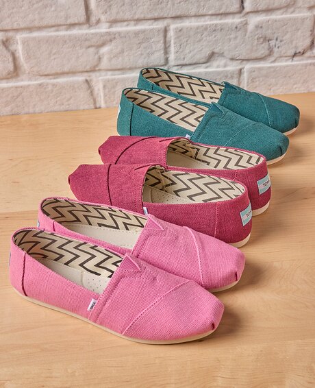 Alpargata Classic in various colors shown.