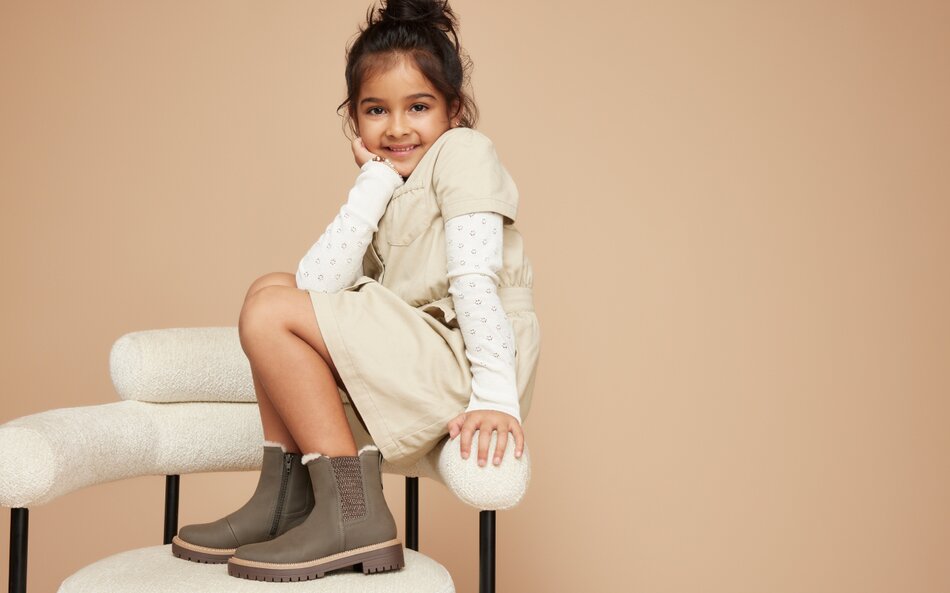 Kids' Bennet Kids Boot in canteen nubuck PU with faux fur shown.