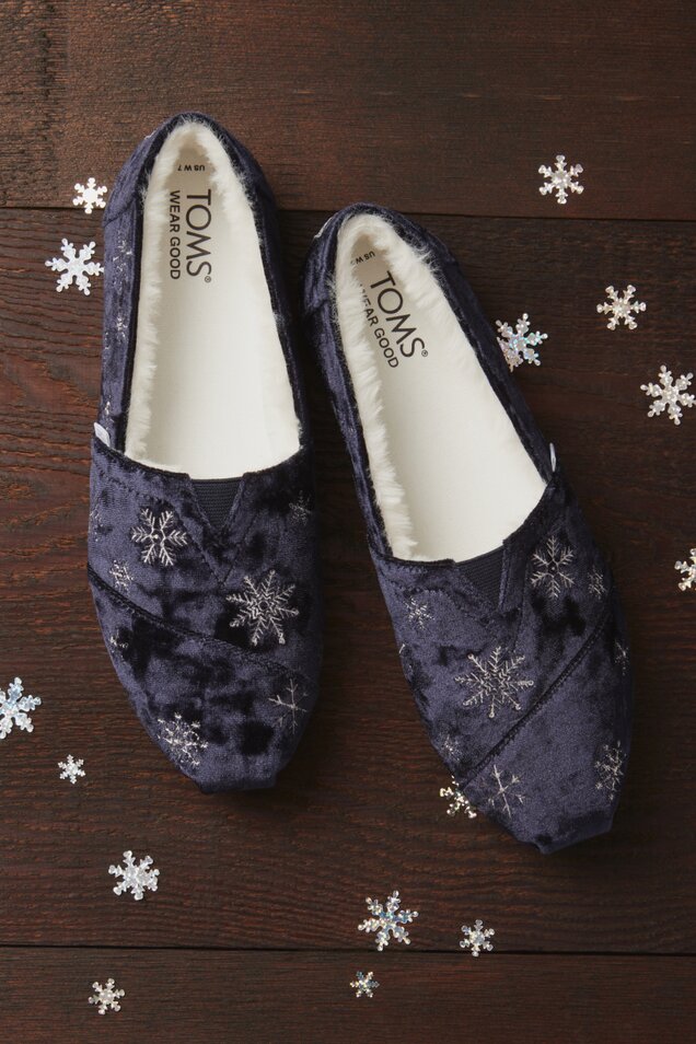 Women's Alpargata Cloudbound in cozy navy velvet embroidered metallic snowflakes shown.