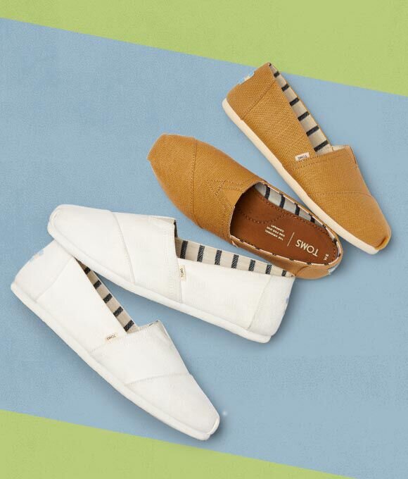 TOMS Alpargatas shown.