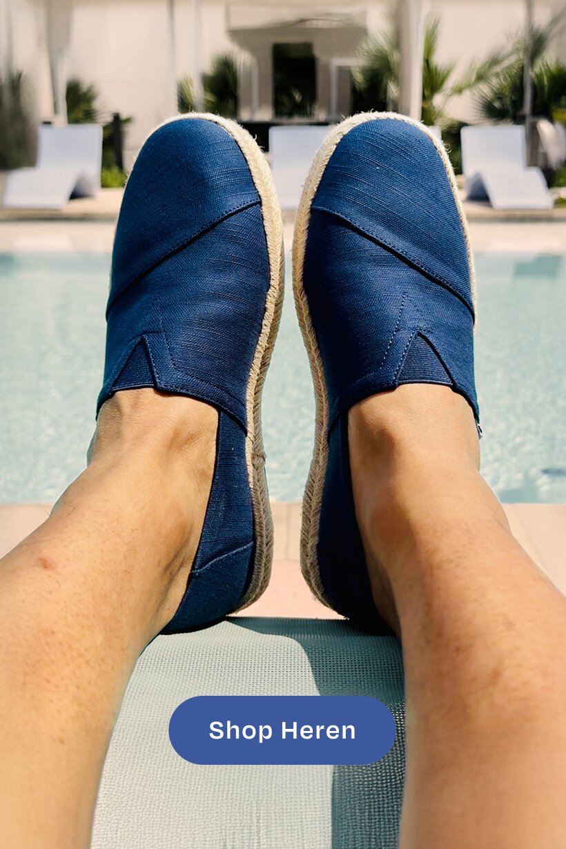 Marineblauwe canvas Alpargata Rope 2.0 voor heren, op model