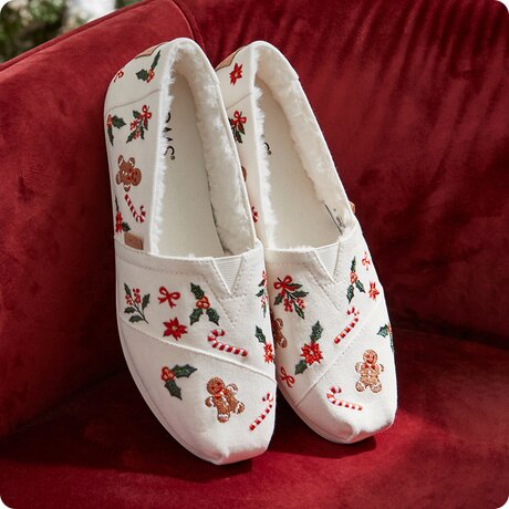 Closeup of Alpargata Classic in Natural Gingerbread Candy Cane Embroidery.