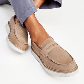 Navi TRVL LITE Havana Loafer.