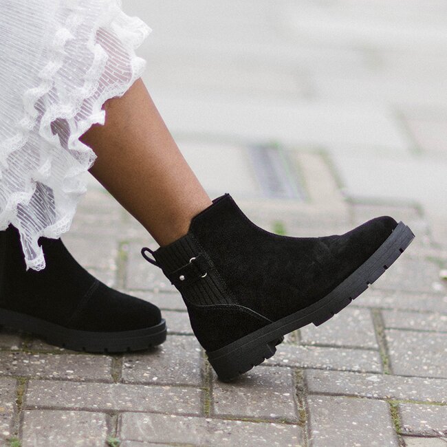 Abby Slide in White Beachside Woven with Knot