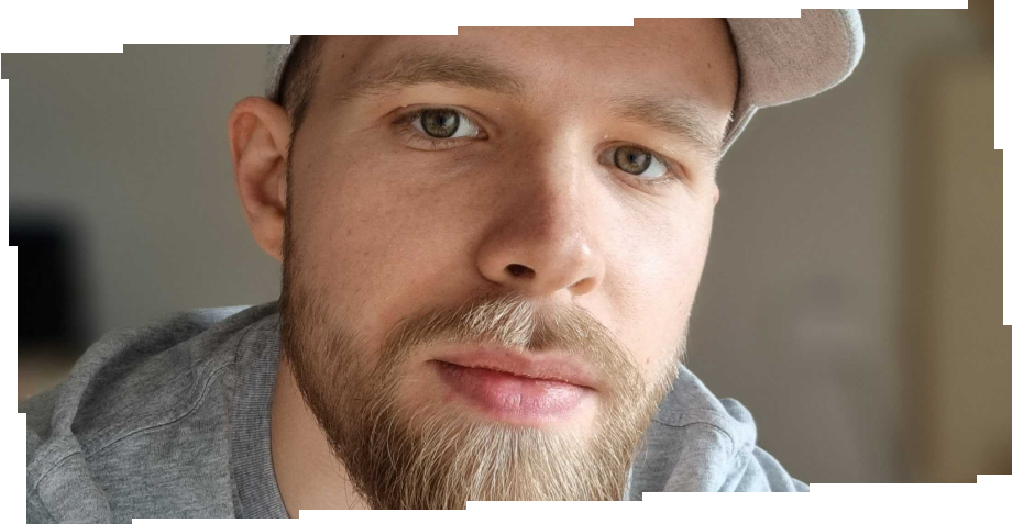 From Neuroscience to Front-End Developer - Sarah Full-Stack Development Tutor story