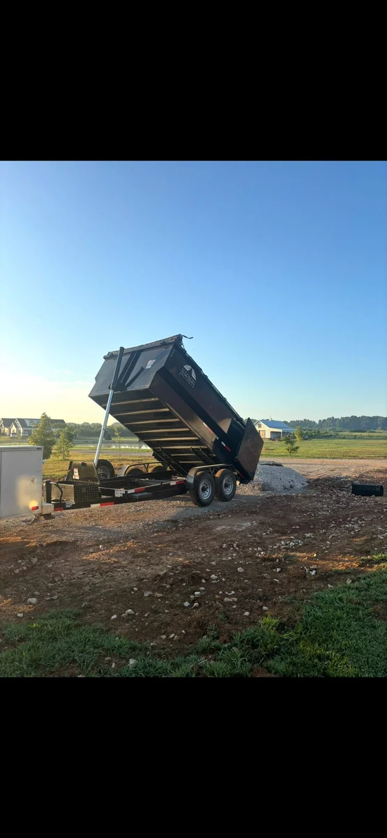 Debris removal truck