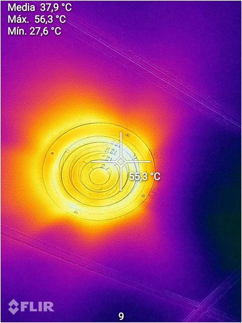 Imagen termográfica que muestra la temperatura de un equipo