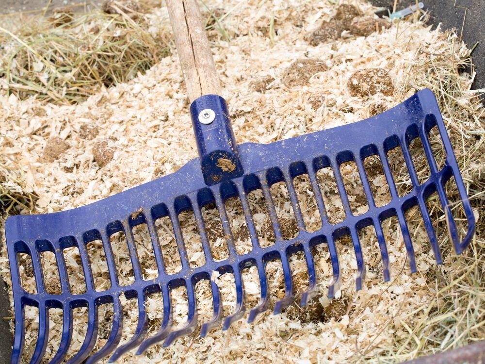 Cleaning Hacks for Chicken Coops & Stalls