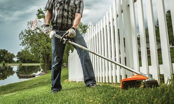 Lawn trimmer