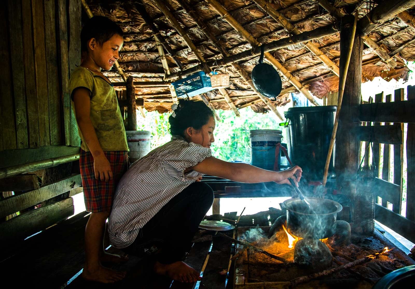 web 1505TH TH8060163 HVC-Story 1011