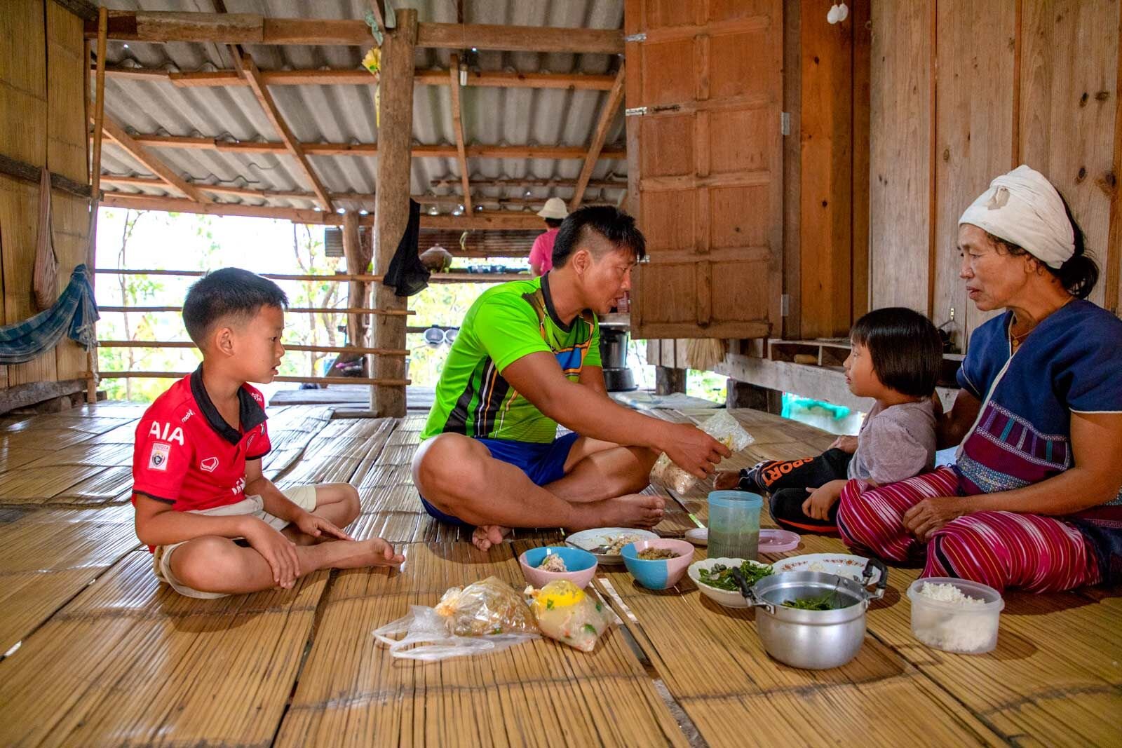 web CC-TH096700276-TH096700470-1-1804