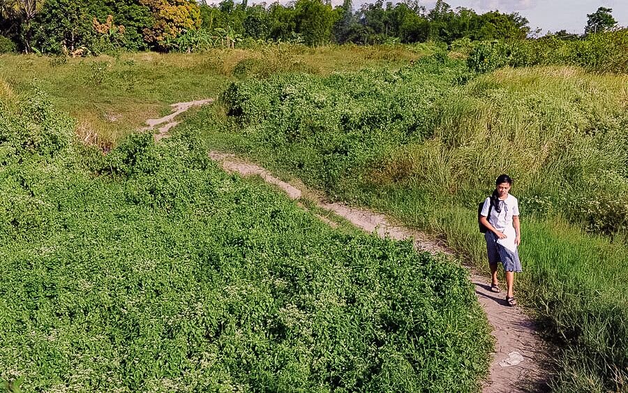 17 Astonishing Journeys to School by Children in Poverty