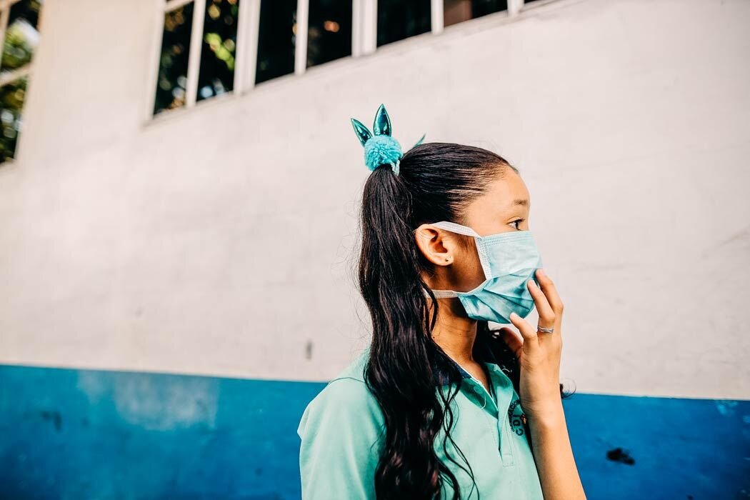 How do pandemics affect the poor? 