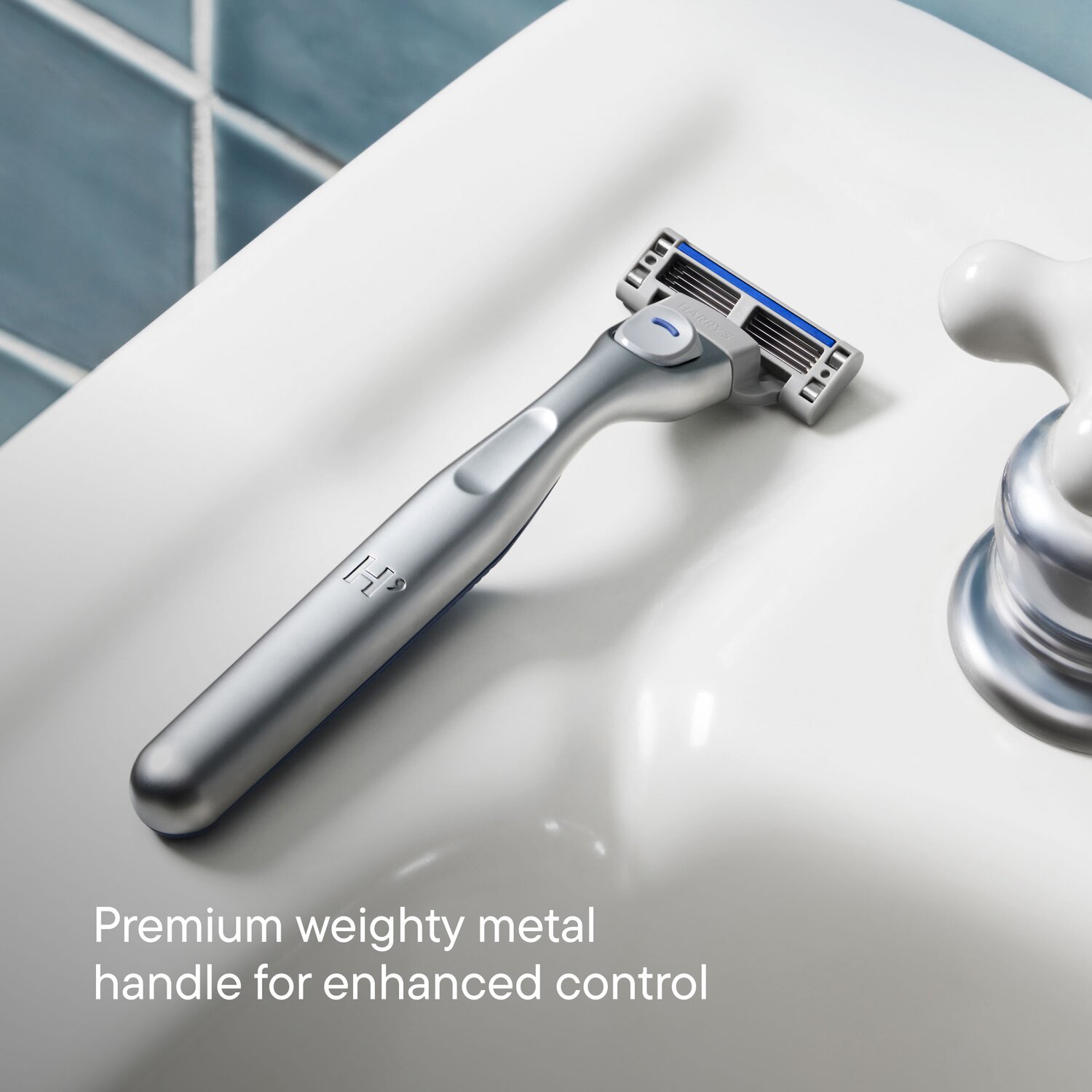 Harry's Plus weighted metal handle