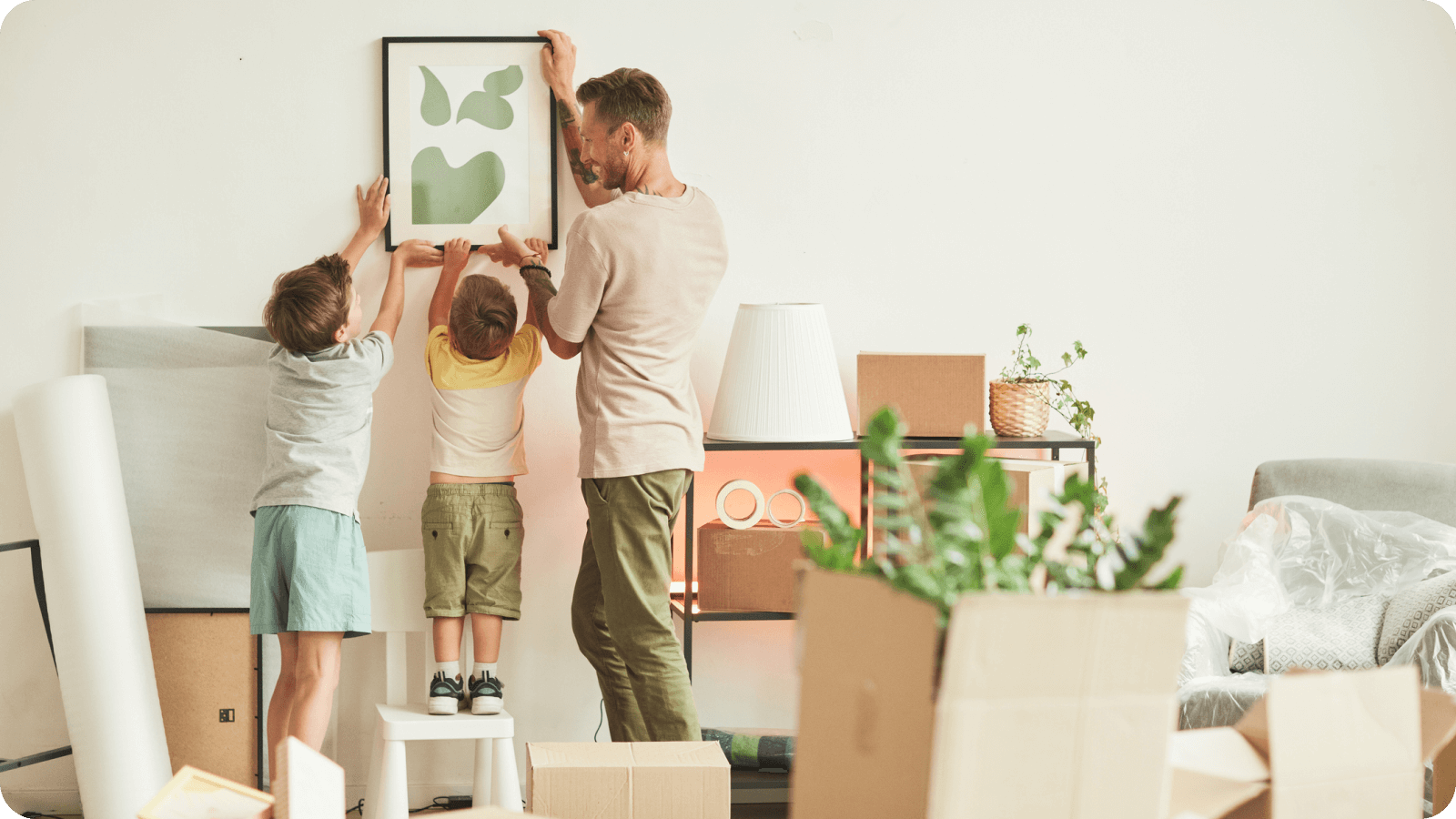 Can you refinance with the same bank or lender? Homeowner’s guide