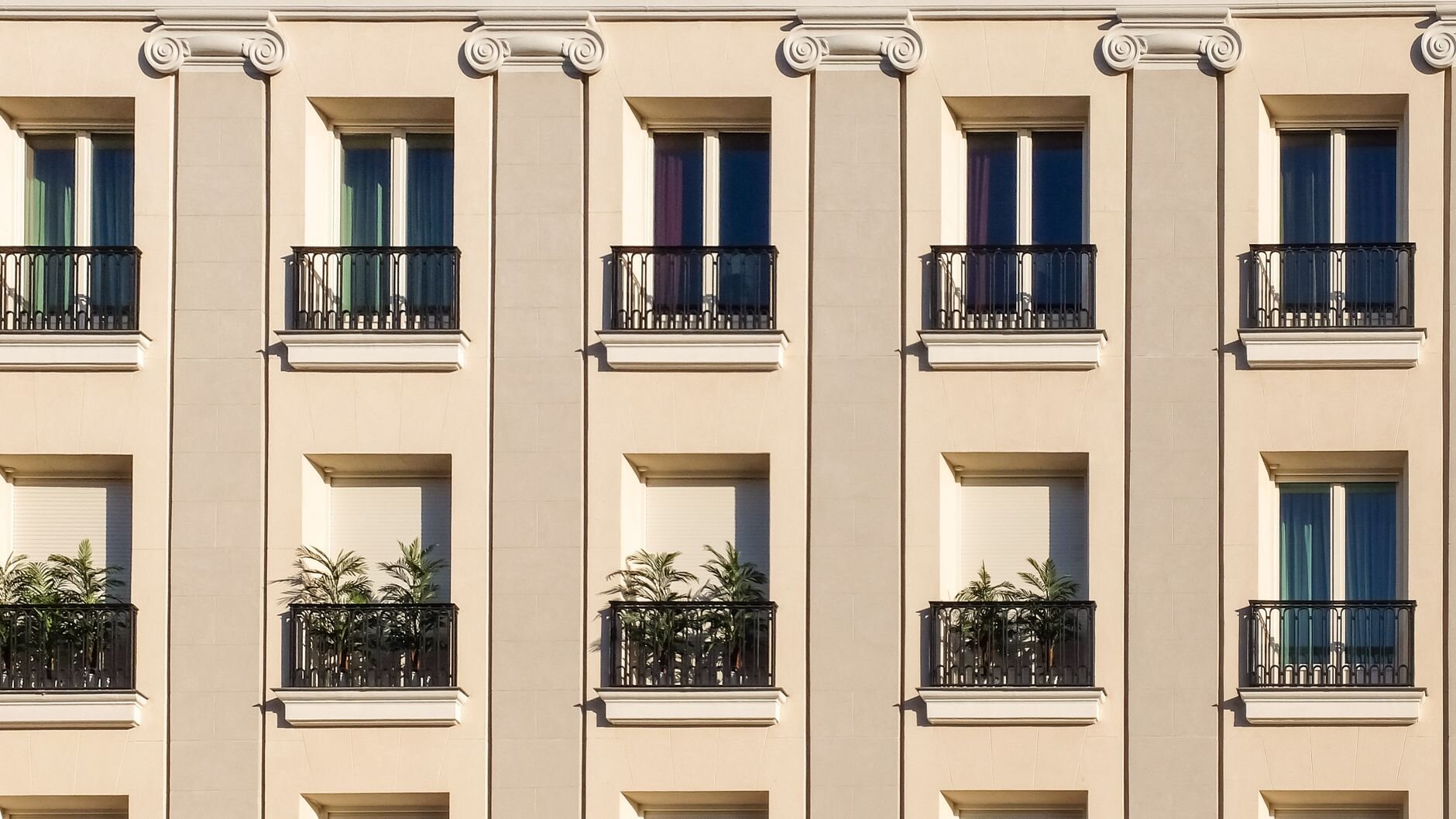 Townhome vs. condo: Which is the smarter starter home?