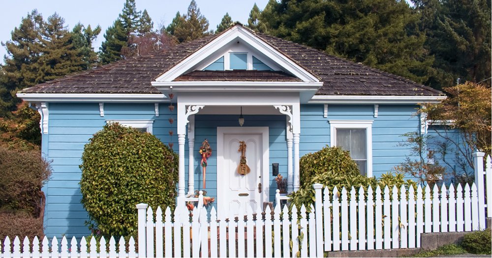 A Cabin or Cottage Style House