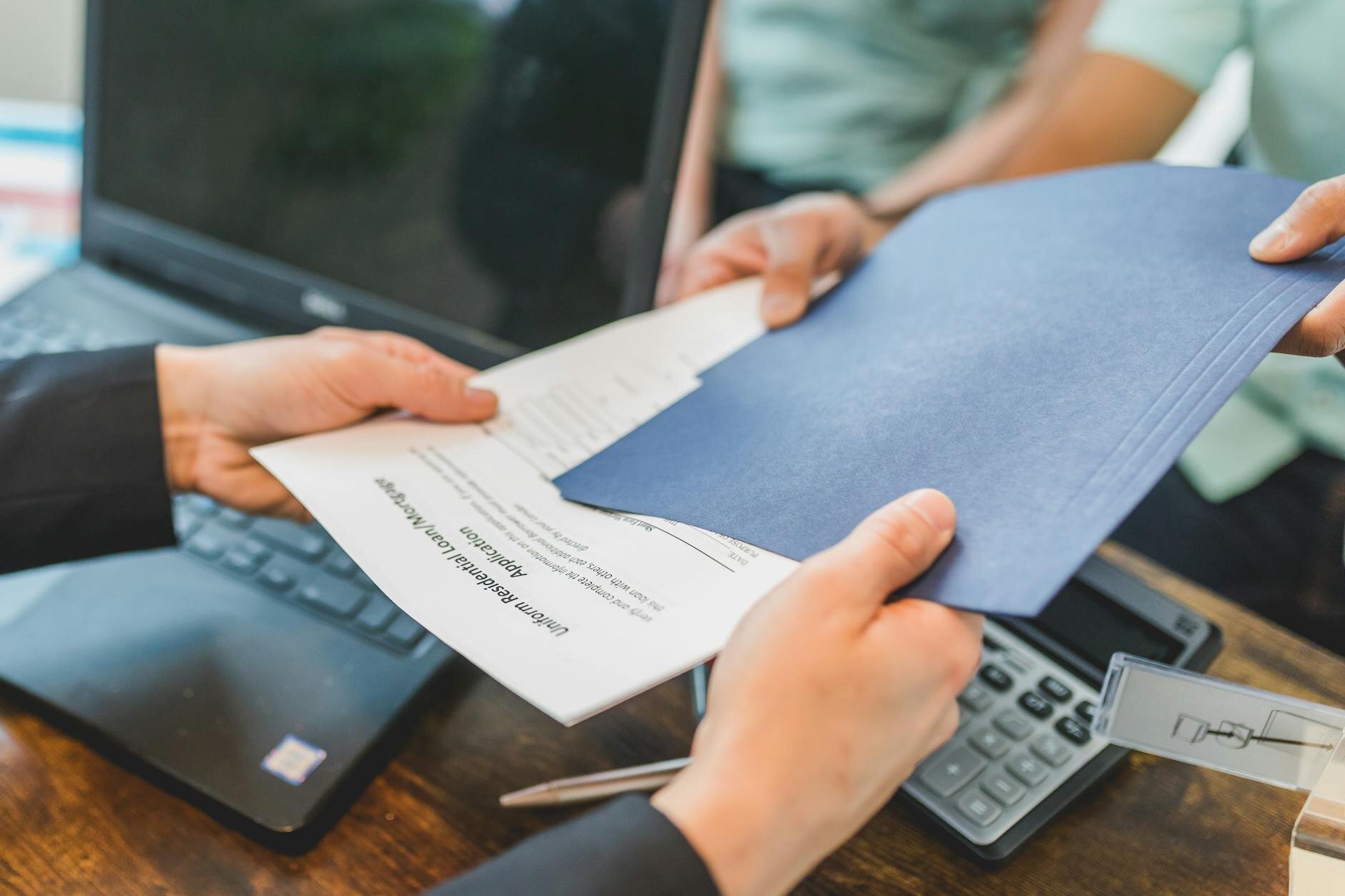 What’s dual agency in real estate, and is it a good idea?