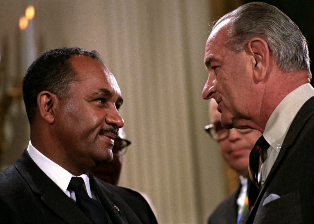 Archive photo of President Lyndon B. Johnson meeting with cabinet members - Frank Wolfe/Interim Archives/Getty Images