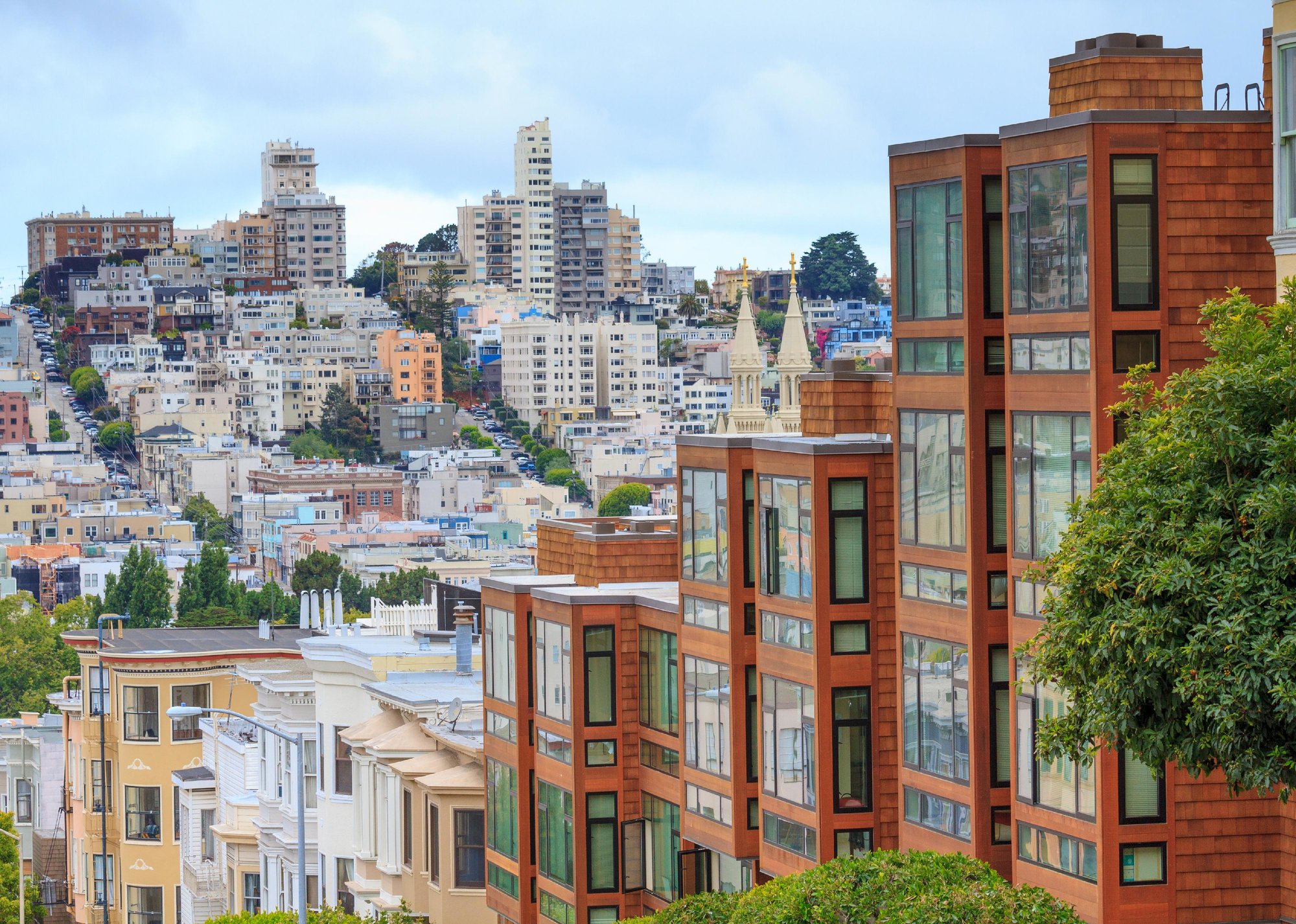 “San Francisco condos in city area” - Source: Bertl123 // Shutterstock