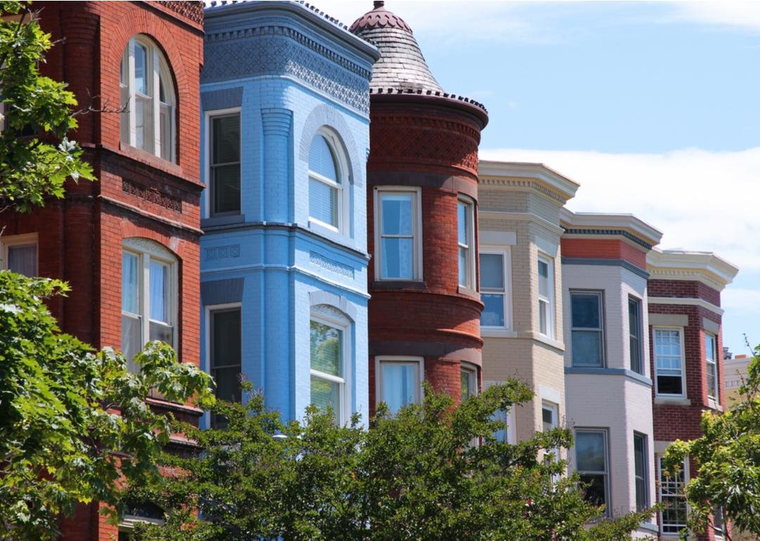 Row of colorful homes - Source: Tupungato // Shutterstock