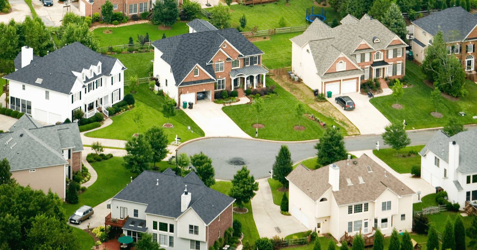 Aerial View Of Homes in Cul-de-sac