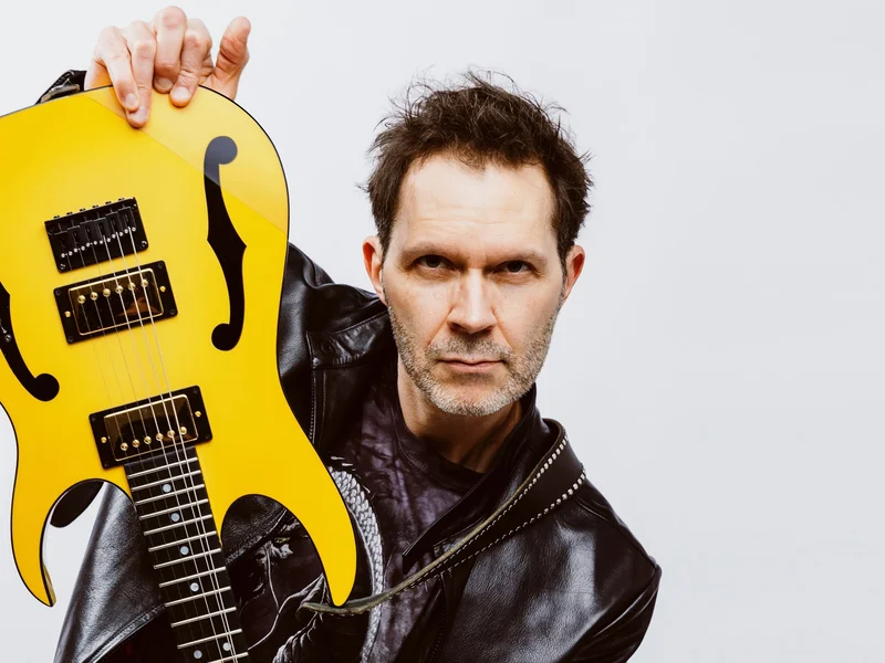 Paul Gilbert portrait