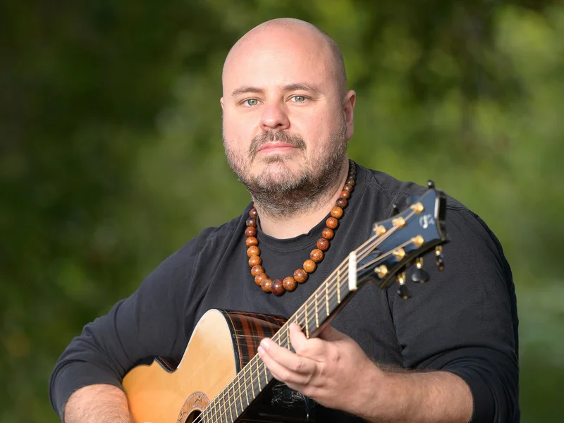 Andy McKee portrait