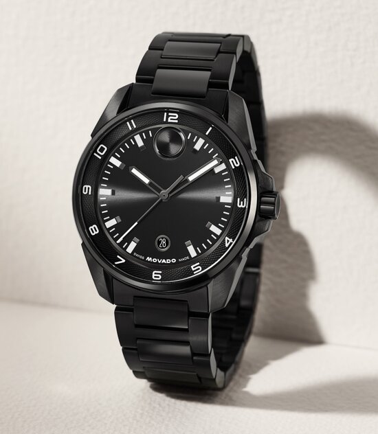 Black plated BOLD Verso S bracelet watch.
