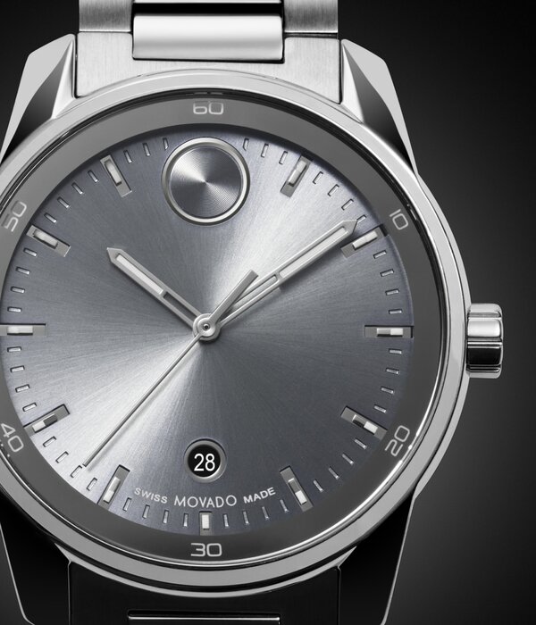 BOLD Verso grey watch dial zoomed in.