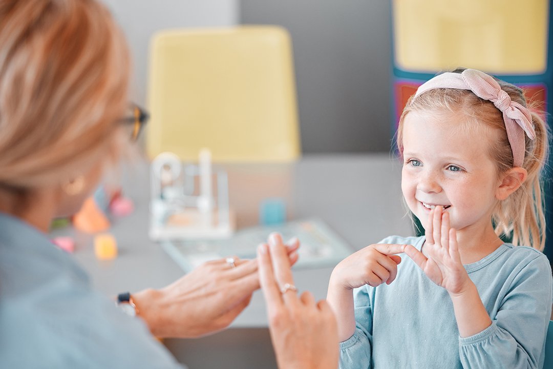 How SLPs Use Sign Language With Students