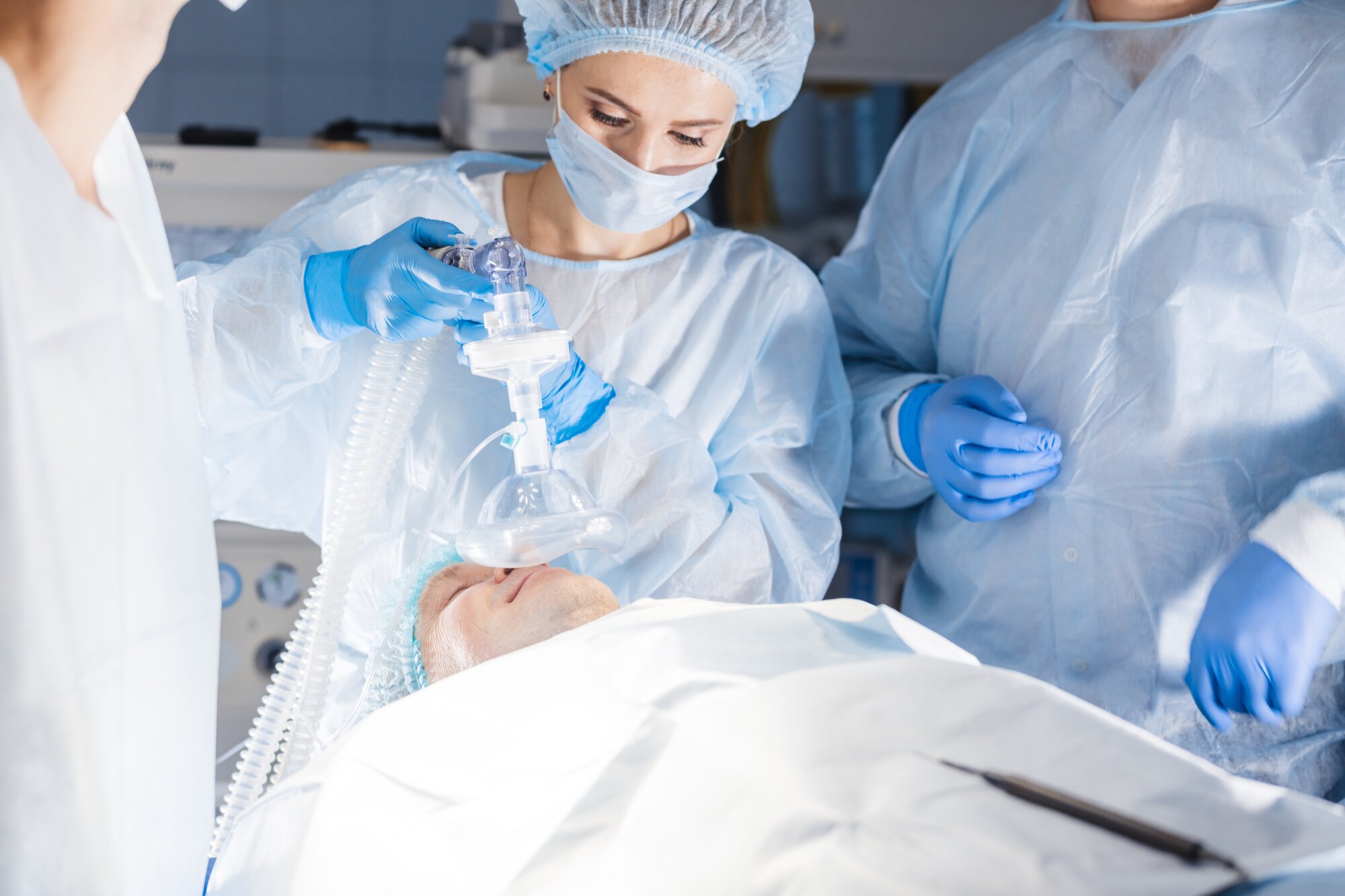 How To Become an Anesthesiologist Assistant