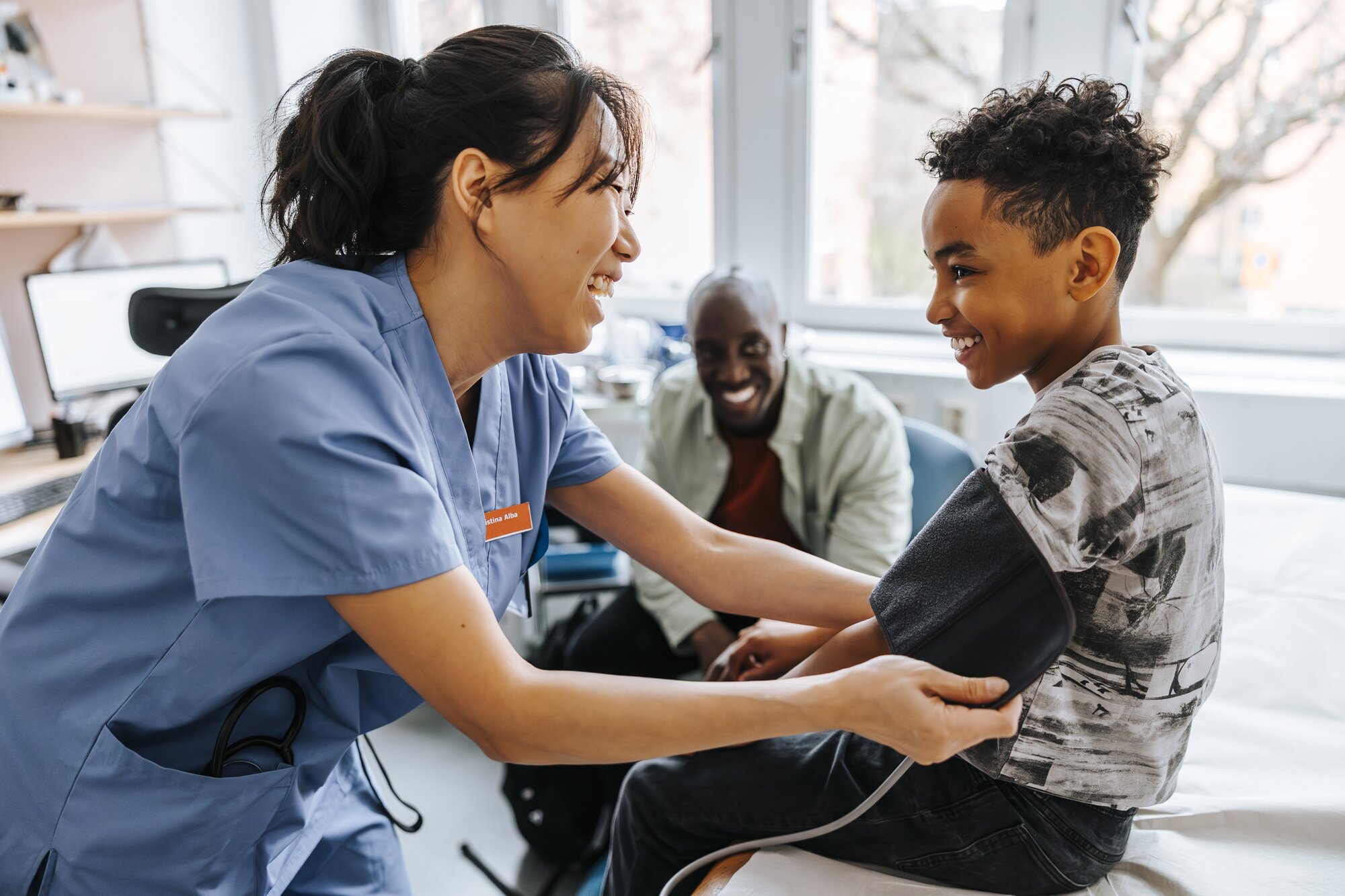 Travel Pediatric RN Jobs: Requirements, Experience, and What to Expect