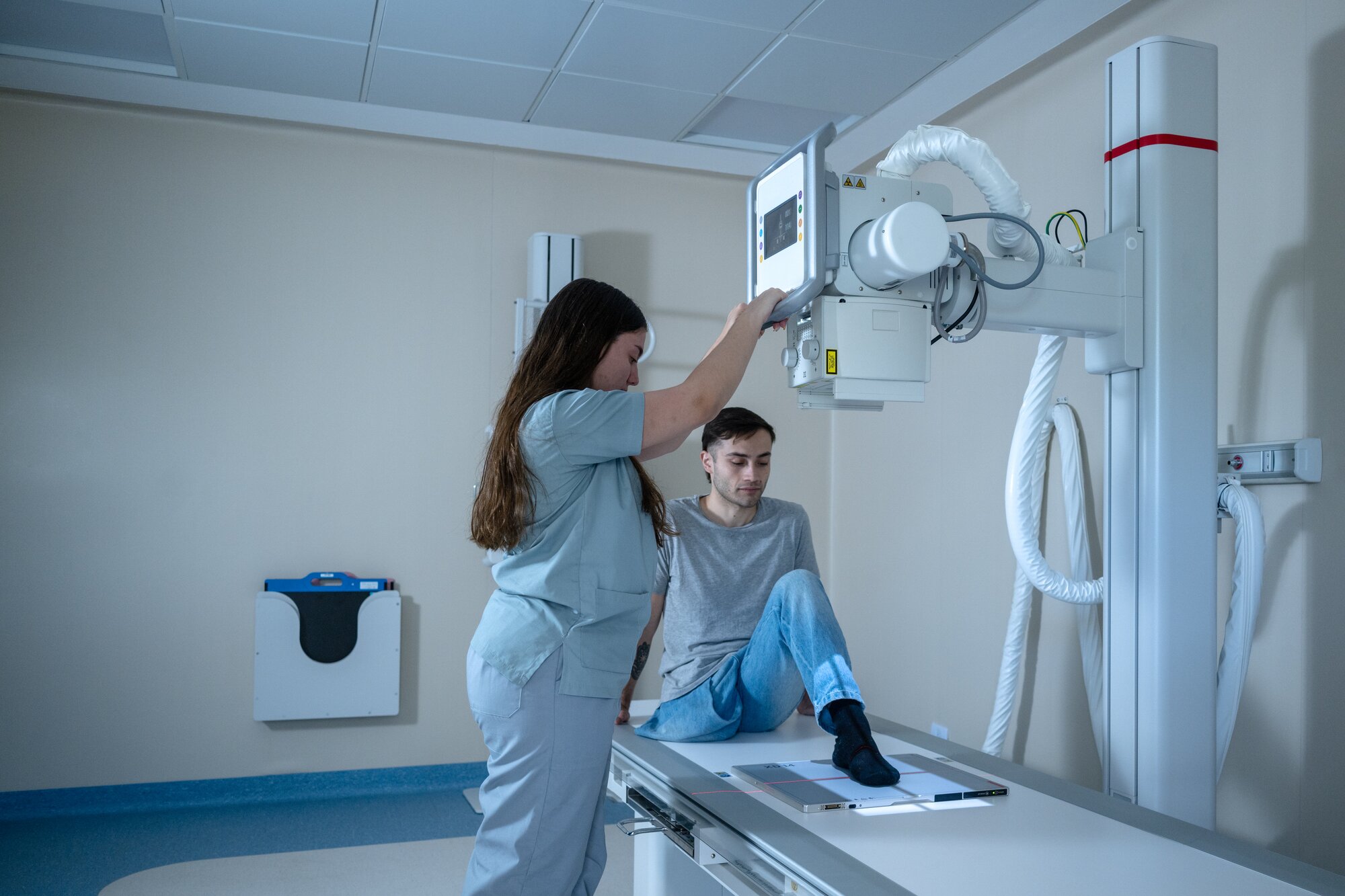 Travel X-Ray Tech Jobs: How to Find High-Paying Opportunities and Competitive Benefits