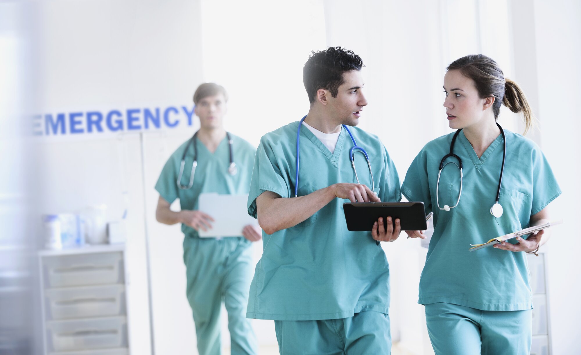 How To Become an Emergency Room Nurse