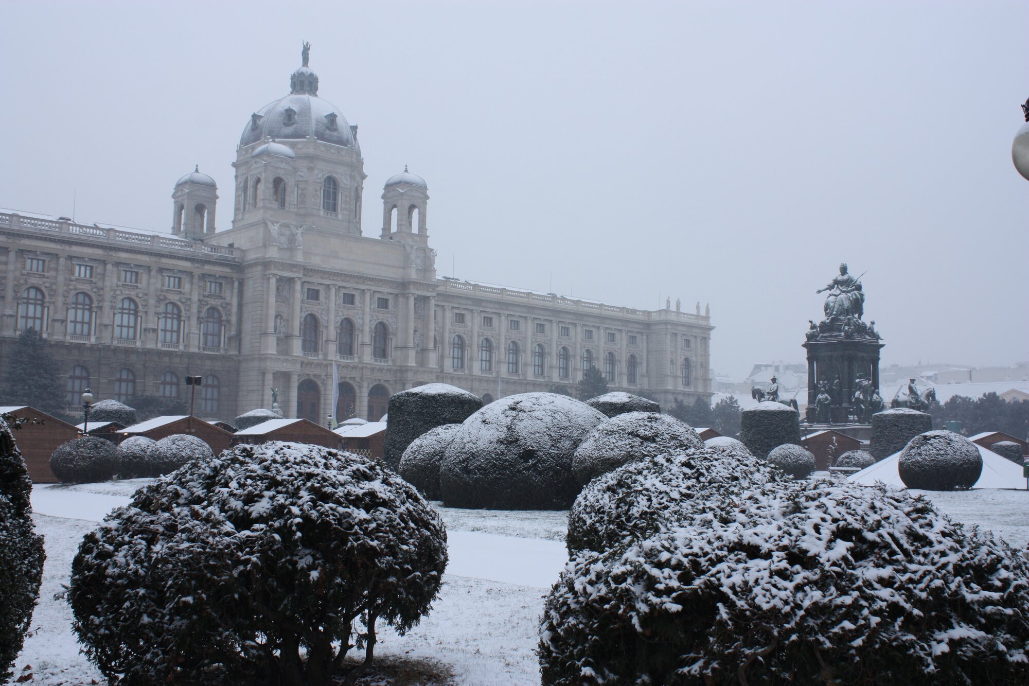 Kunsthistorisches Museum Vienna in winter