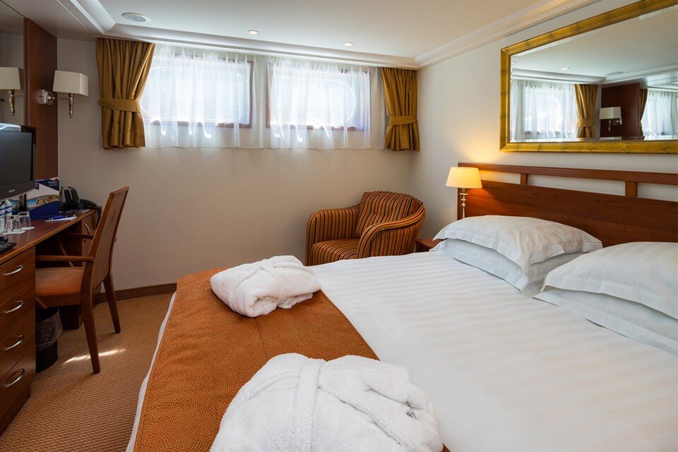 Amacello official representative Window Stateroom accommodation