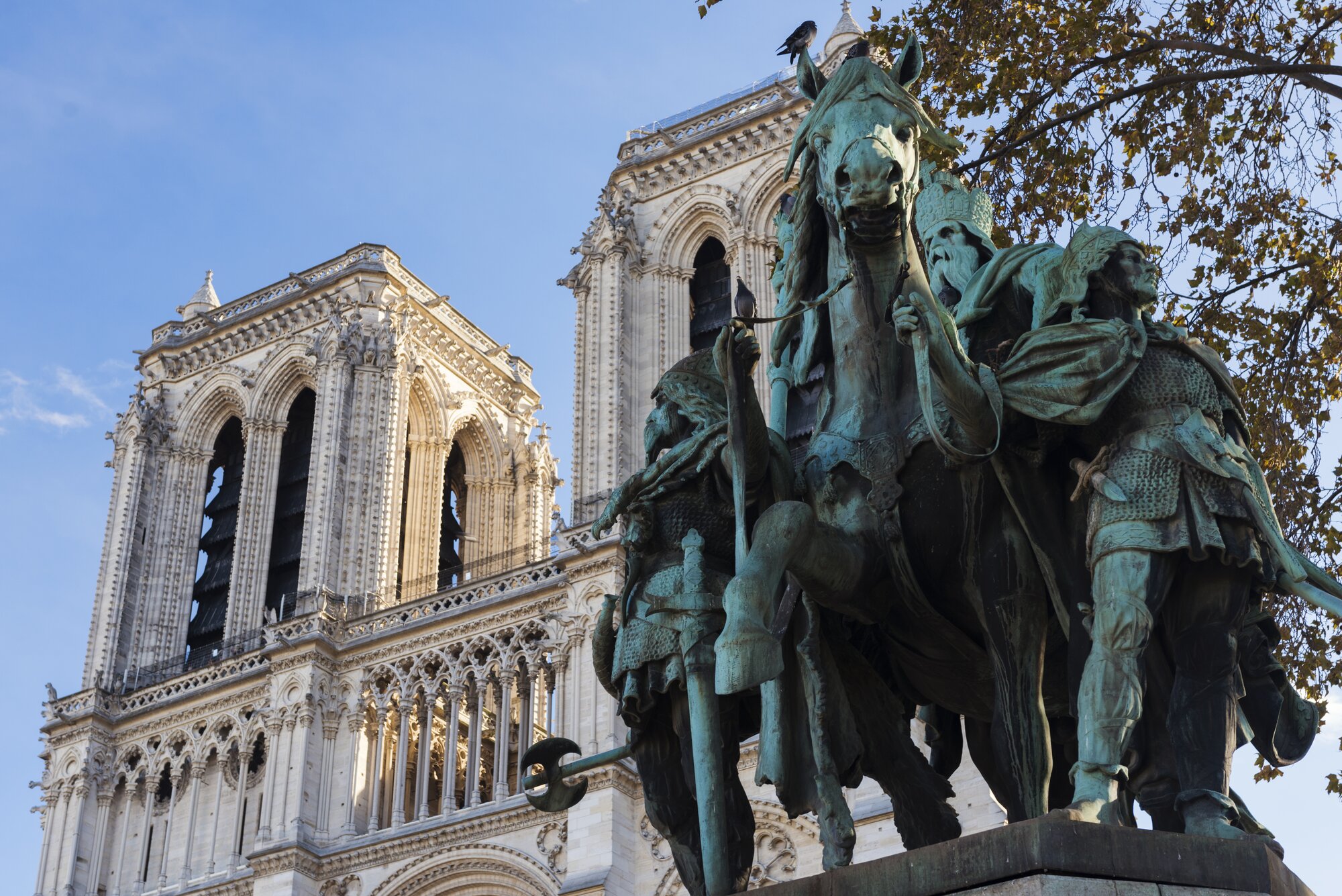 Knights and Impressionists in Paris