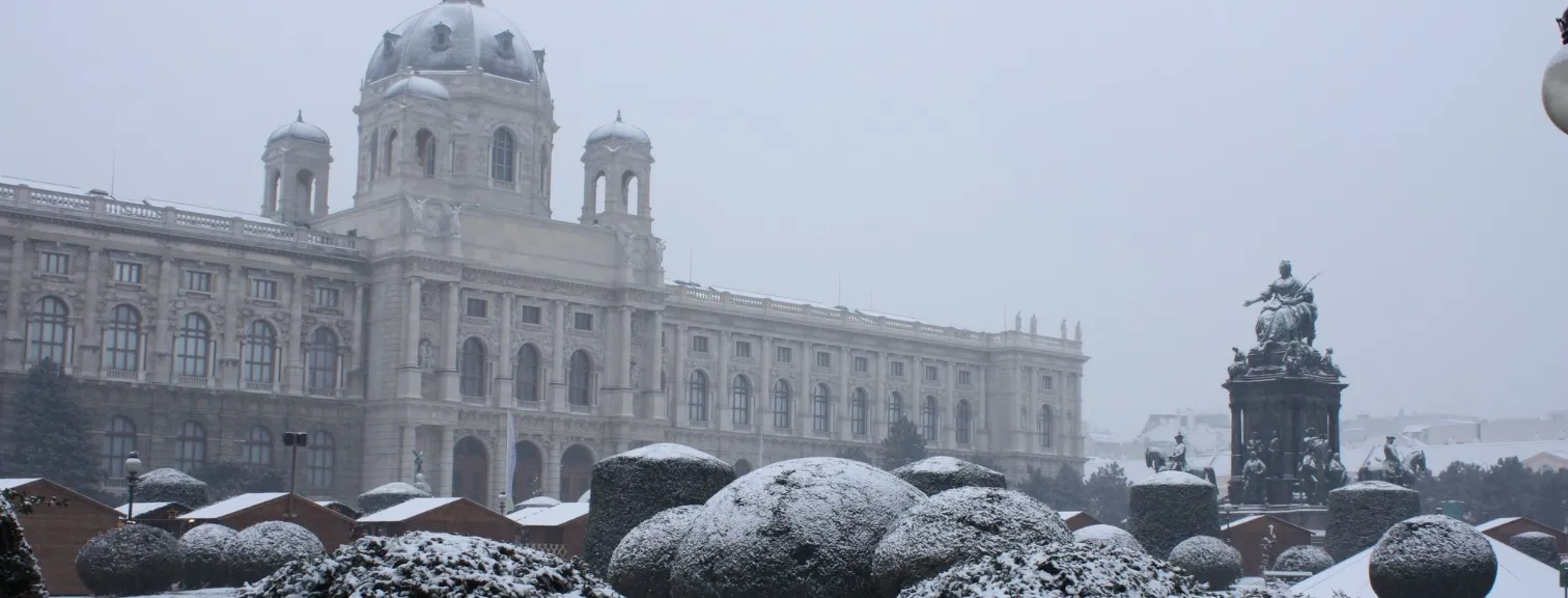 Kunsthistorisches Museum Vienna in winter