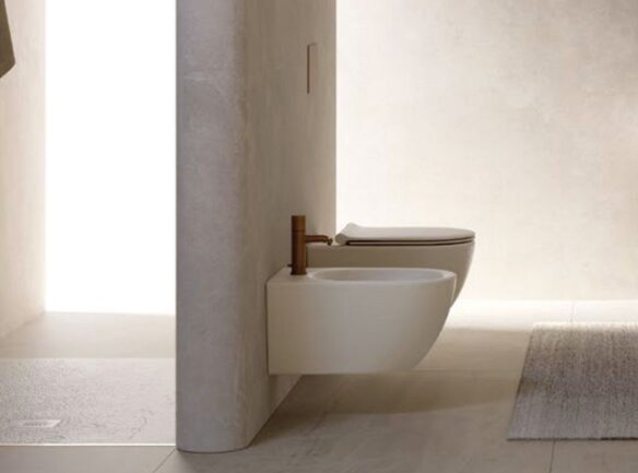 Voorbeeld van een (Catalano Sfera Lino) toilet met frontbediening