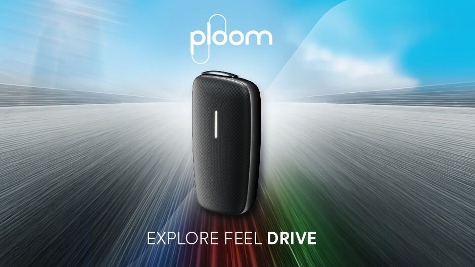 Ploom device on a background symbolizing race speed, technology, and adrenaline. Slogan: Explore Feel Drive.