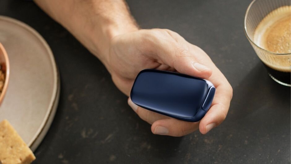 Ploom device and coffee in the heart of Baku | Enjoying a double espresso outdoors