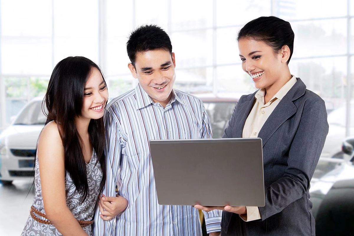 Optimizing Customer Service for Better Long-Term Relationships