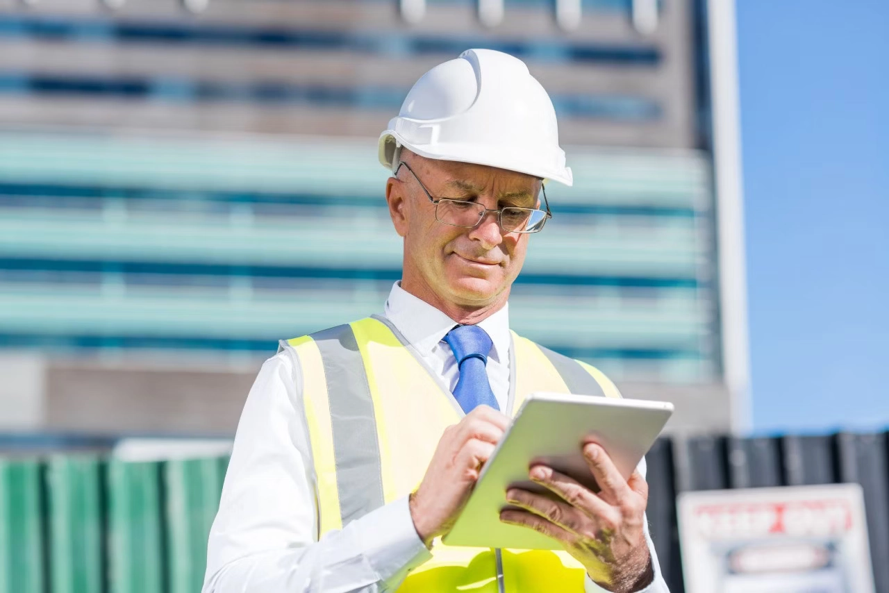 How Legacy Commercial Carriers Can Adapt to Digital Distribution Demands