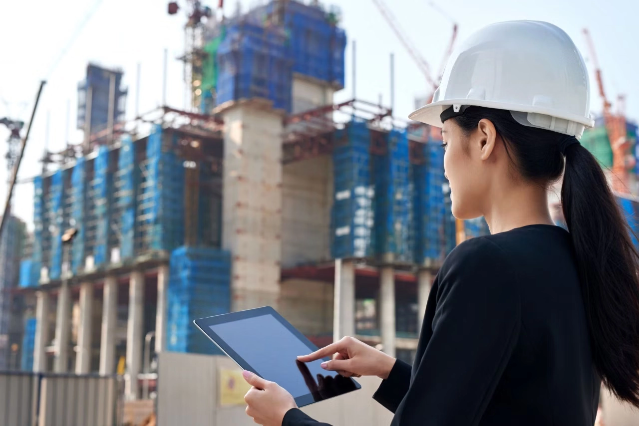 How Digital Insurance Tools Help Meet the Biggest Challenges in Construction