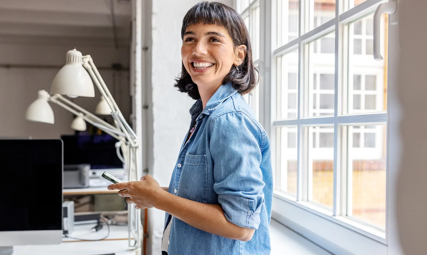 Deliver seamless service across every device journey