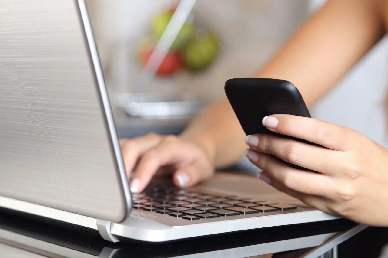 15 Insurance Brokers to Connect With and Follow on LinkedIn